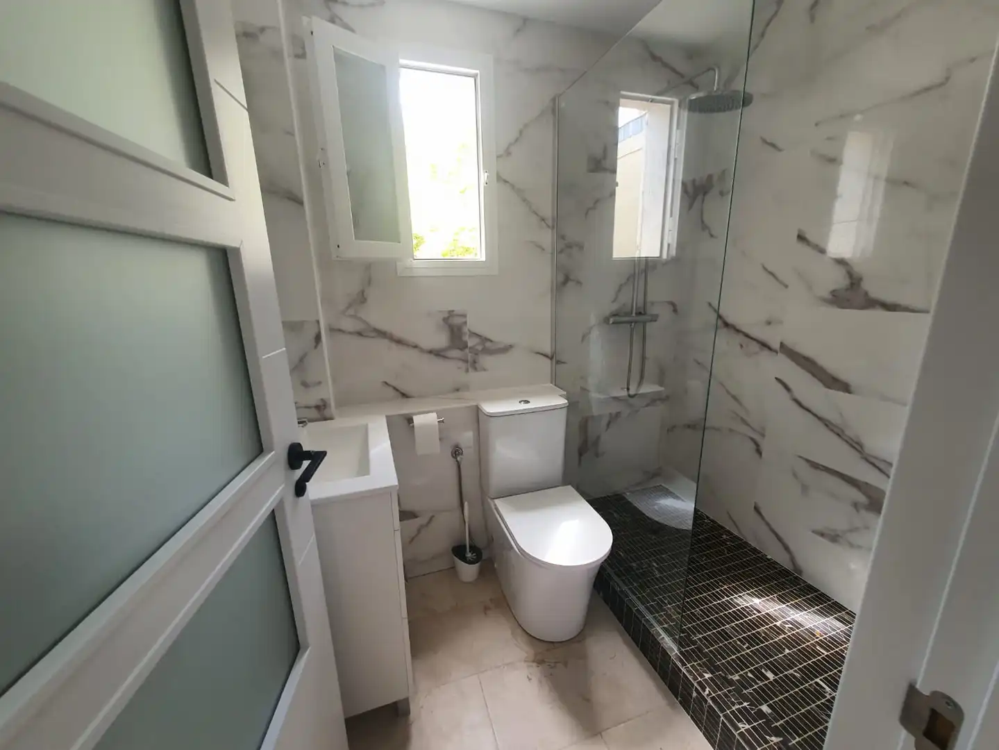 Baño de Piso en venta en  Palma de Mallorca con Terraza y Horno