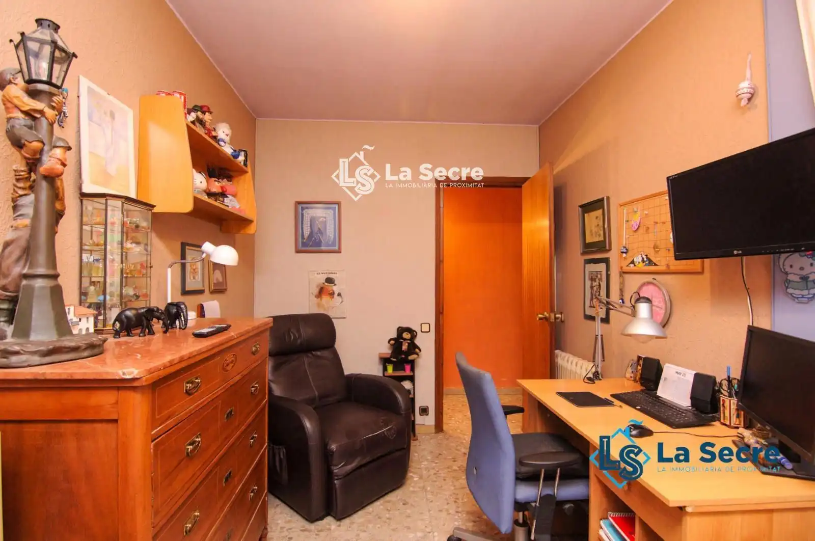 Habitación de Casa o chalet en venta en Martorell con Terraza y Piscina