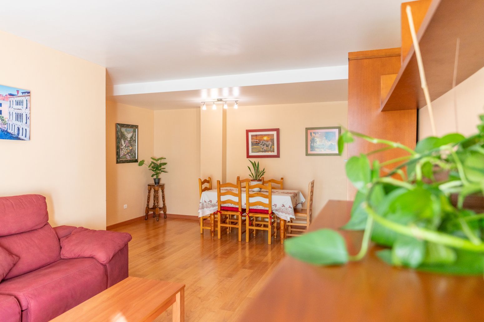 Sala de estar de Piso en venta en Reus con Calefacción, Parquet y Trastero