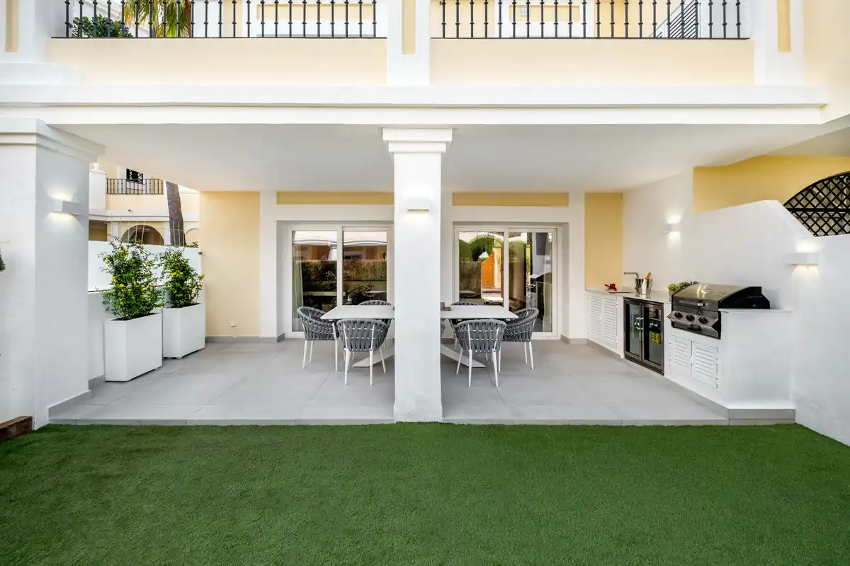 Casa a schiera con piscina in vendita a Nueva Andalucía, imagen 9
