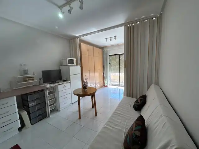 Estudio de alquiler en Calle del Tomillo, El Molino