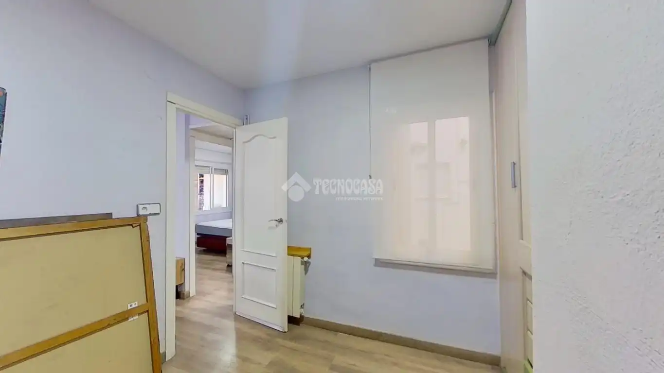 Habitación de Piso en venta en Barberà del Vallès con Parquet y Terraza