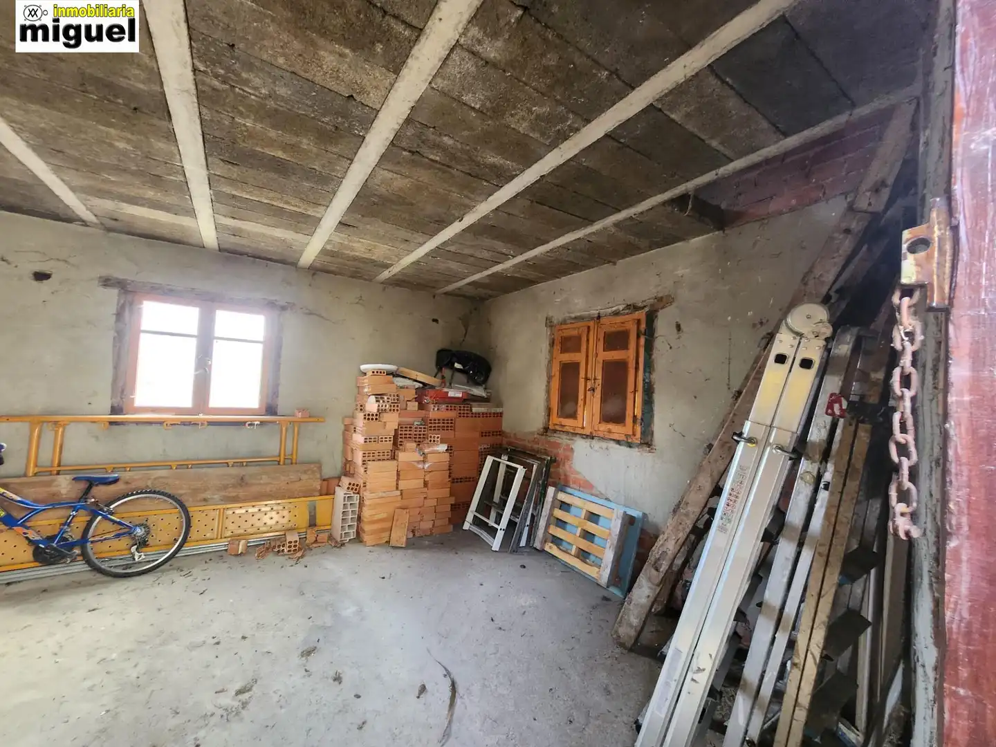 Country house zum Verkauf in Peñamellera Baja