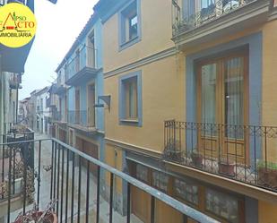 Vista exterior de Casa adosada en venda en Sant Joan de les Abadesses amb Calefacció, Terrassa i Traster