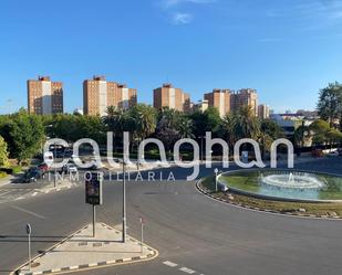 Exterior view of Flat for sale in  Valencia Capital  with Air Conditioner and Balcony