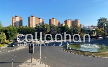 Vista exterior de Pis en venda en  Valencia Capital amb Aire condicionat i Balcó