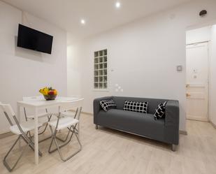 Sala d'estar de Apartament de lloguer en  Barcelona Capital amb Aire condicionat, Calefacció i Moblat