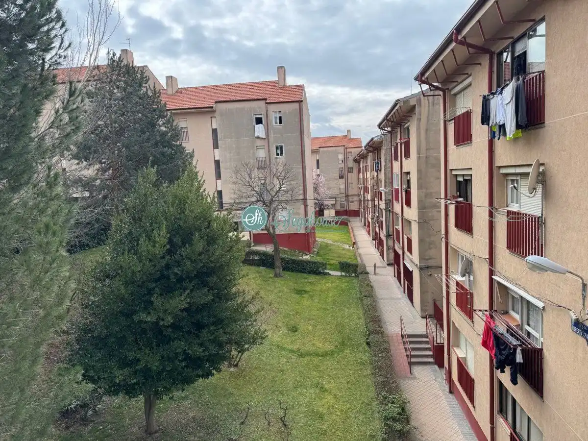 Exterior view of Flat for sale in Segovia  with Heating, Storage room and Balcony