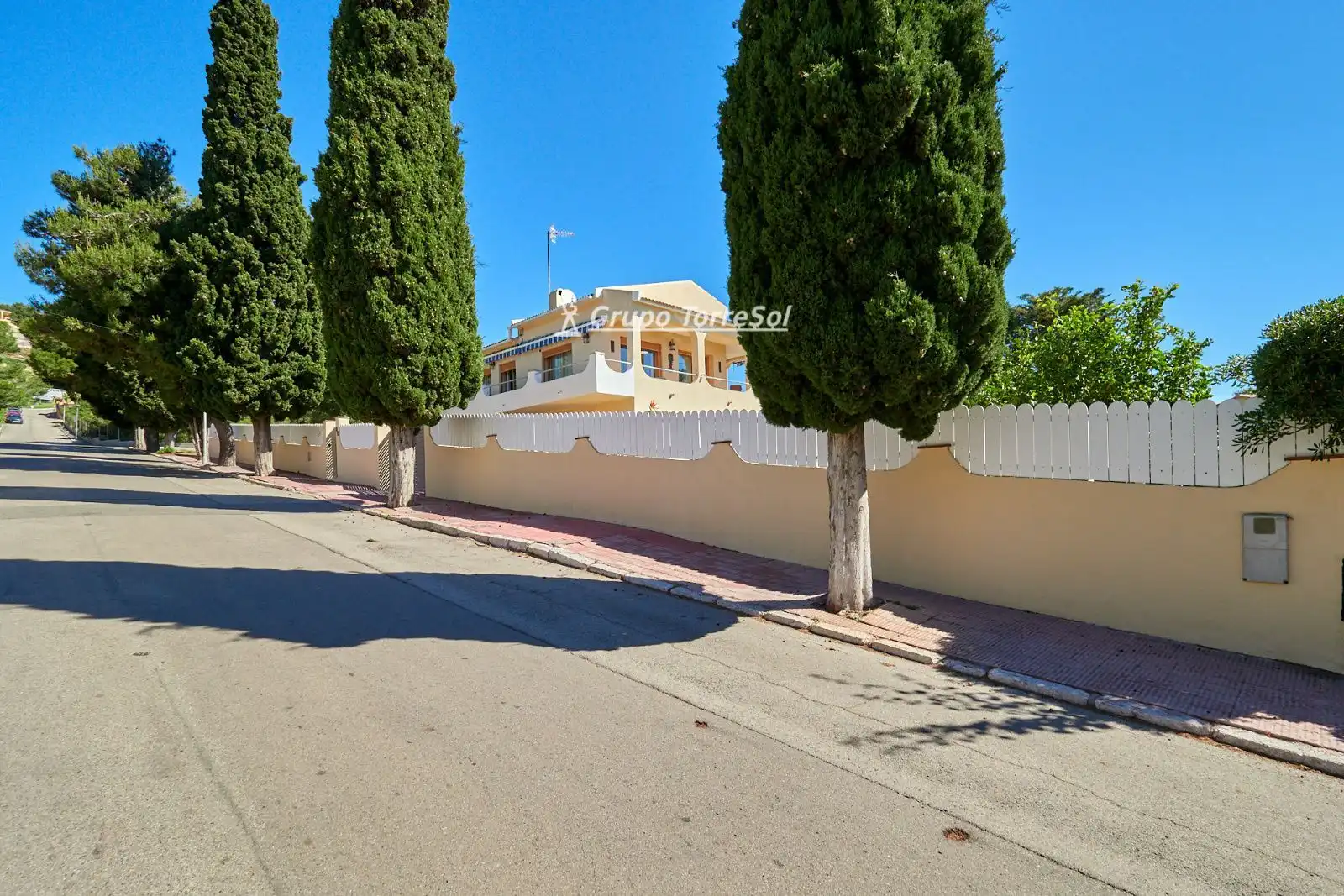 Vista exterior de Casa o chalet en venta en El Vendrell con Calefacción, Terraza y Piscina