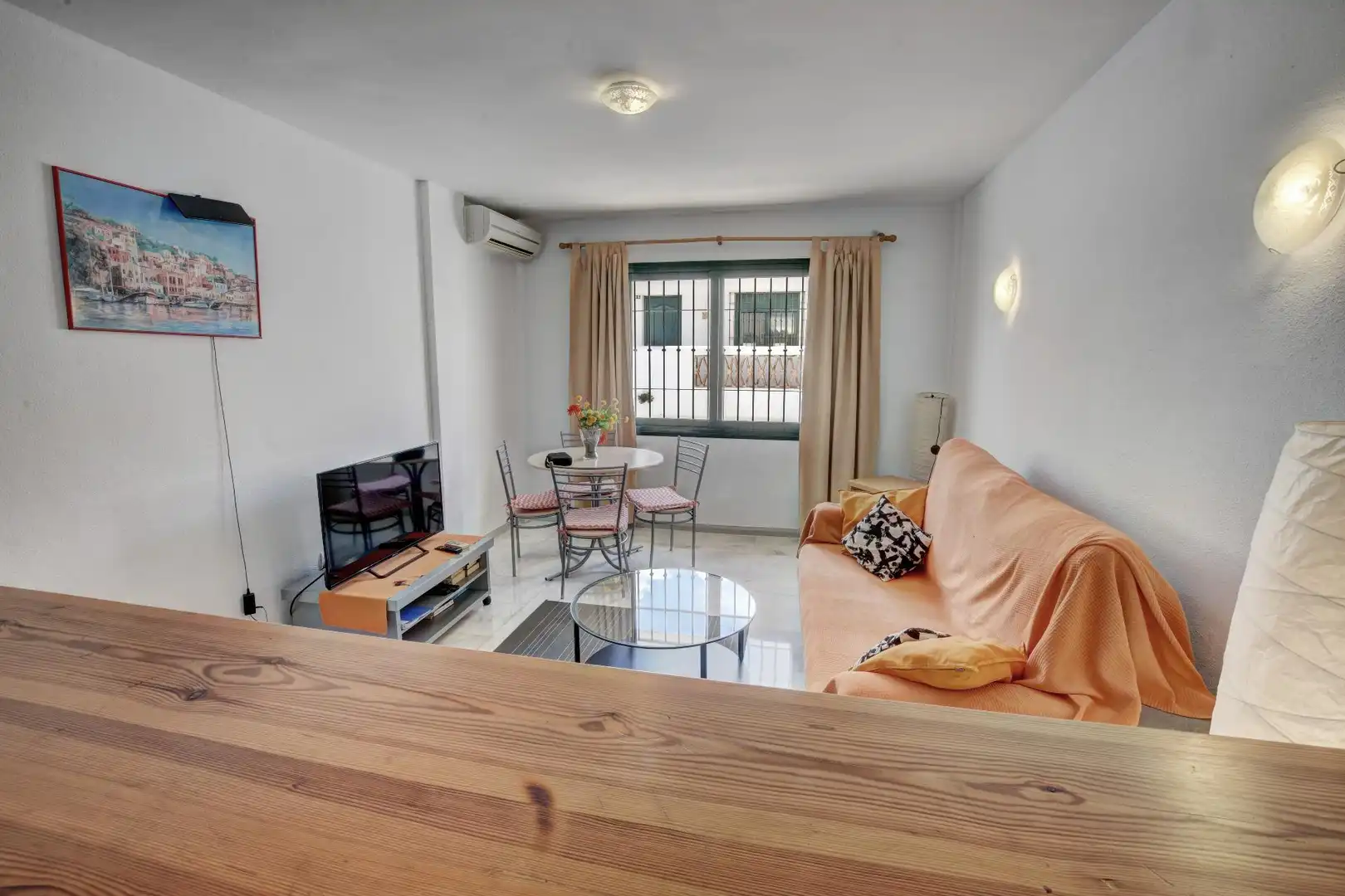 Sala de estar de Apartamento en venta en Benalmádena con Aire acondicionado, Calefacción y Jardín privado