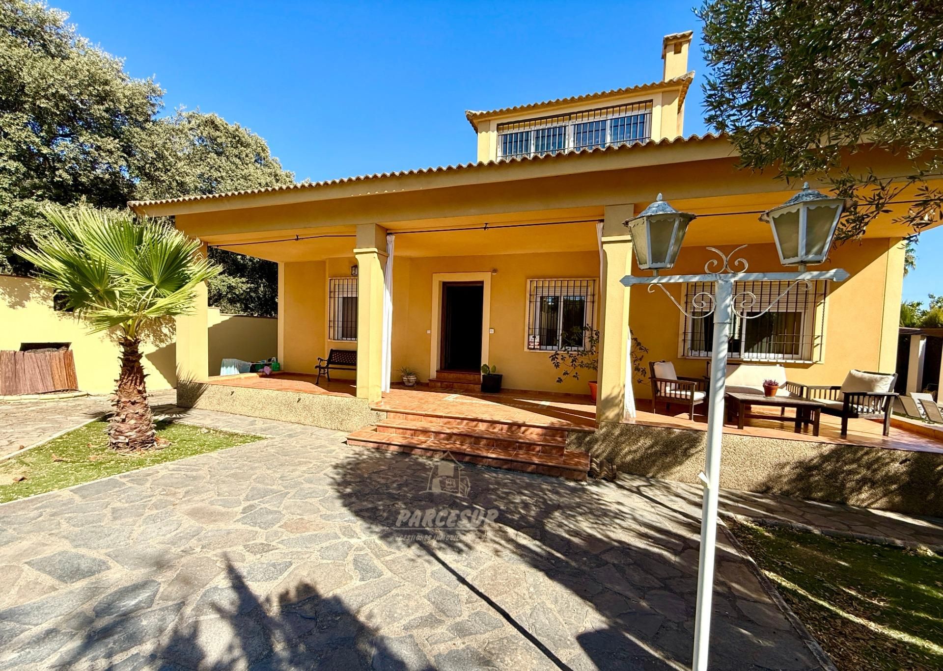 Exterior view of House or chalet for sale in  Córdoba Capital  with Air Conditioner, Heating and Private garden
