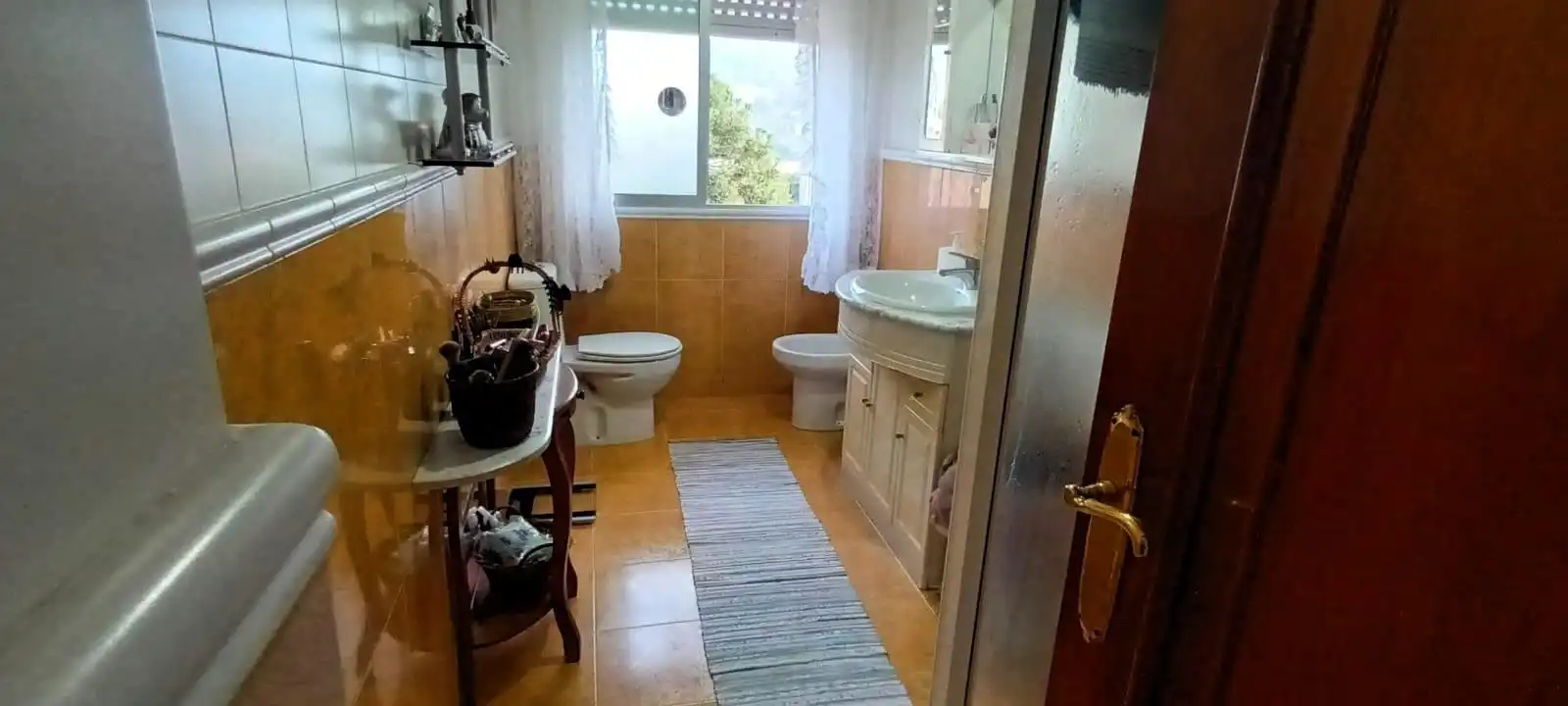 Badezimmer von Haus oder Chalet zum Verkauf in Redondela mit Privatgarten, Abstellraum und Balkon