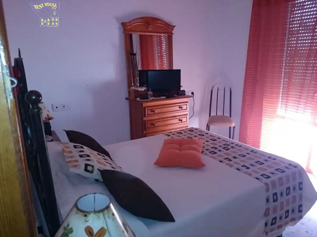 Dormitori de Casa adosada en venda en Arcos de la Frontera amb Moblat
