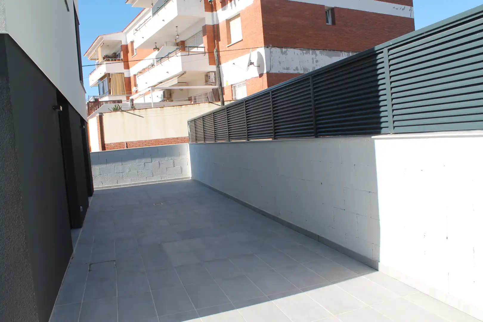 Terraza de Planta baja en venta en Cubelles con Aire acondicionado, Calefacción y Jardín privado