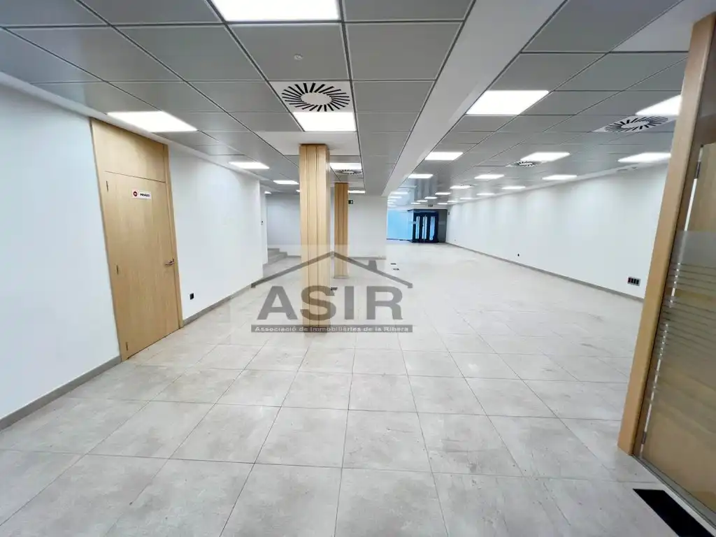 Business premises to rent in Josep Melcior Gomeis, imagen 9