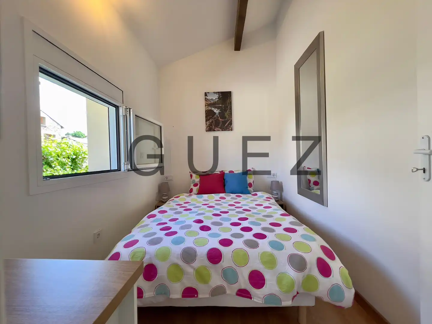 Habitación de Apartamento de alquiler en Puigcerdà con Calefacción, Jardín privado y Amueblado