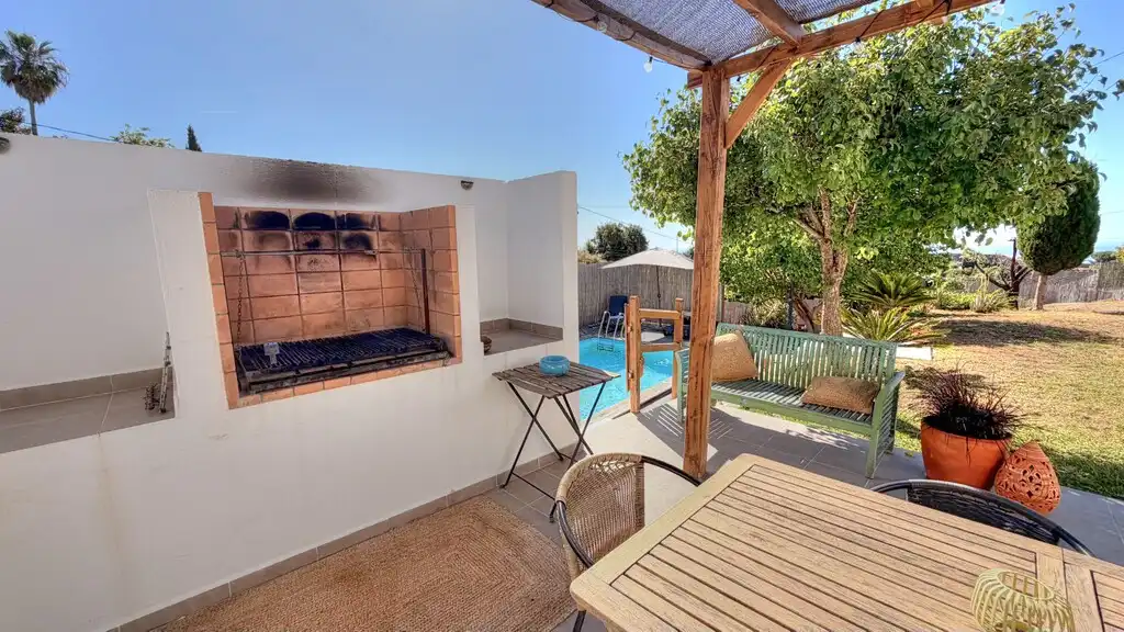 Terrassa de Finca rústica en venda en Vélez-Málaga amb Aire condicionat, Jardí privat i Terrassa