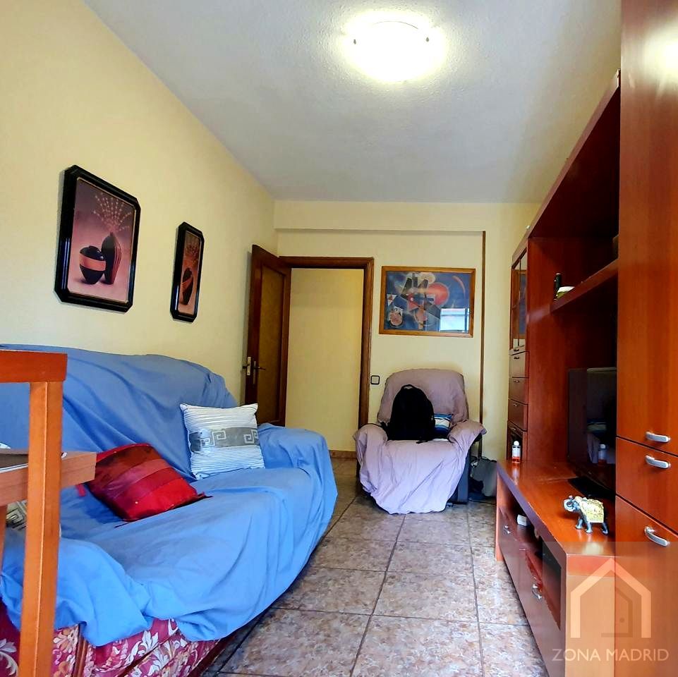Dormitori de Pis en venda en  Madrid Capital amb Terrassa