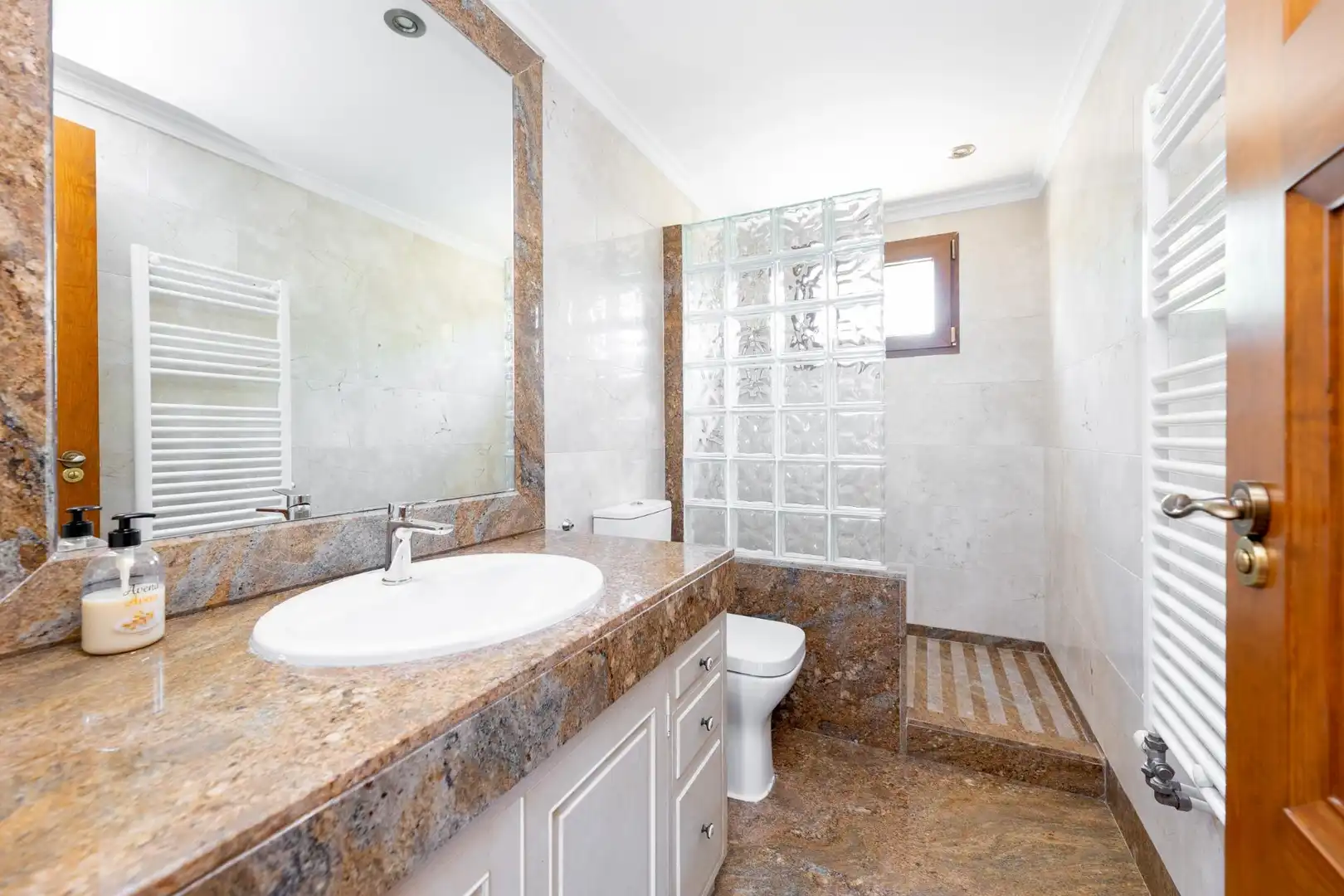 Bathroom of Houses for sale in Albolote  with Air Conditioner, Heating and Private garden