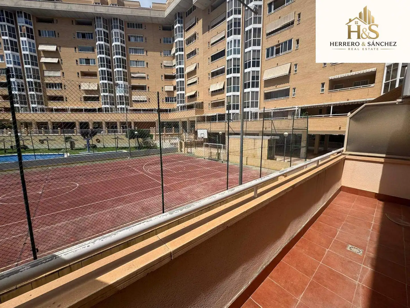 Terrace of Houses for sale in Alicante / Alacant  with Air Conditioner, Heating and Private garden
