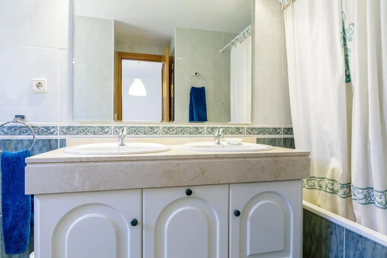 Bathroom of Detached homes for sale in Zaragoza  with Heating, Private garden and Terrace