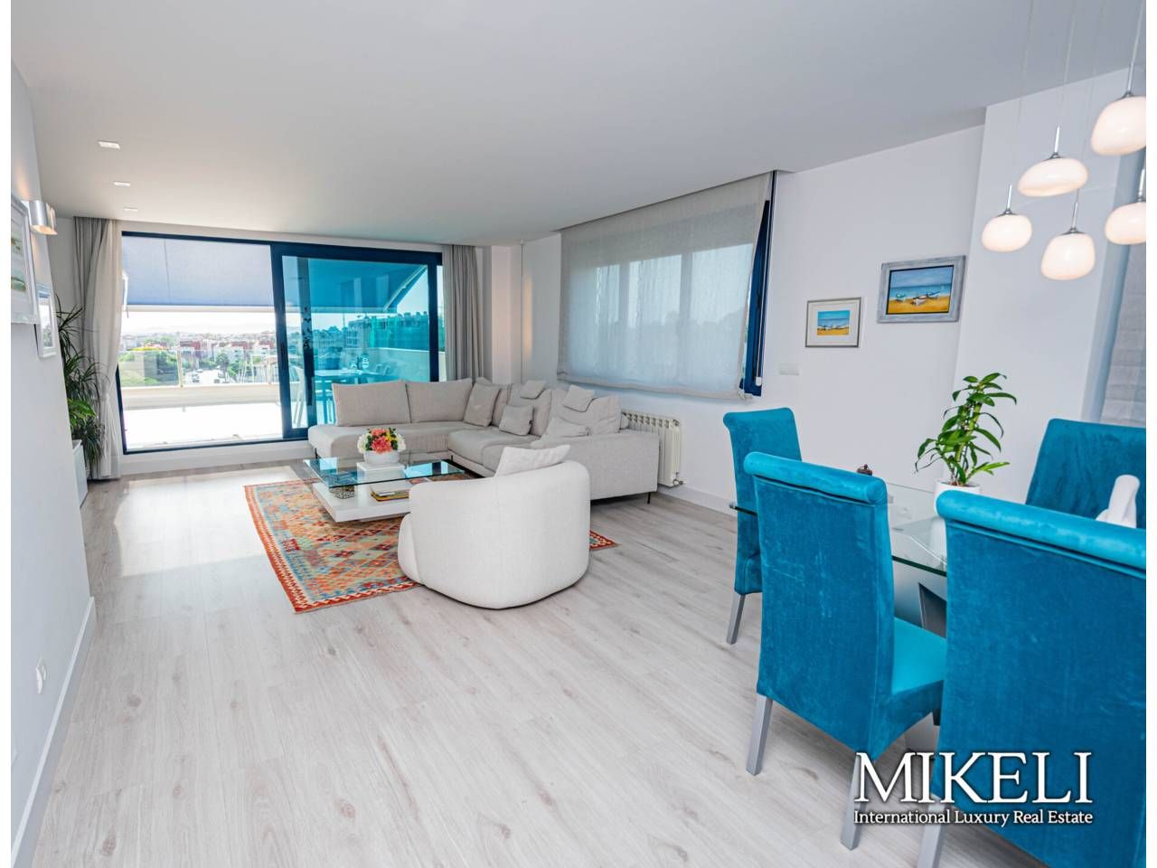 Living room of Flat for sale in Santander  with Heating, Terrace and Storage room