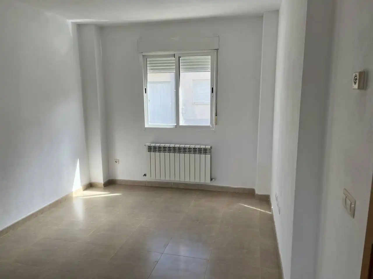 Schlafzimmer von Einfamilien-Reihenhaus zum Verkauf in Bermillo de Sayago mit Heizung