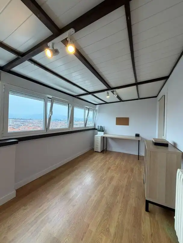 Wohnung zur Miete in Gijón  mit Heizung und Terrasse