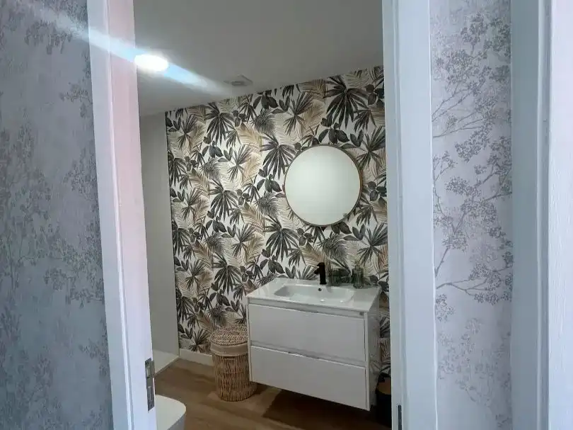 Bathroom of Flat for rent in Noia, A Coruña