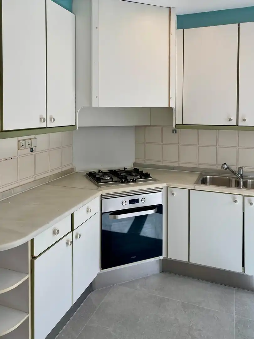 Kitchen of Flat for rent in Valencia  with Air Conditioner, Parquet flooring and Balcony