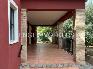 Casa amb balcó en venda a Las Rotas / Les Rotes