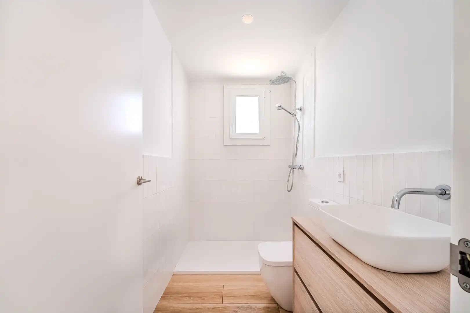Badezimmer von Haus oder Chalet zum Verkauf in L'Ametlla de Mar  mit Klimaanlage, Heizung und Privatgarten