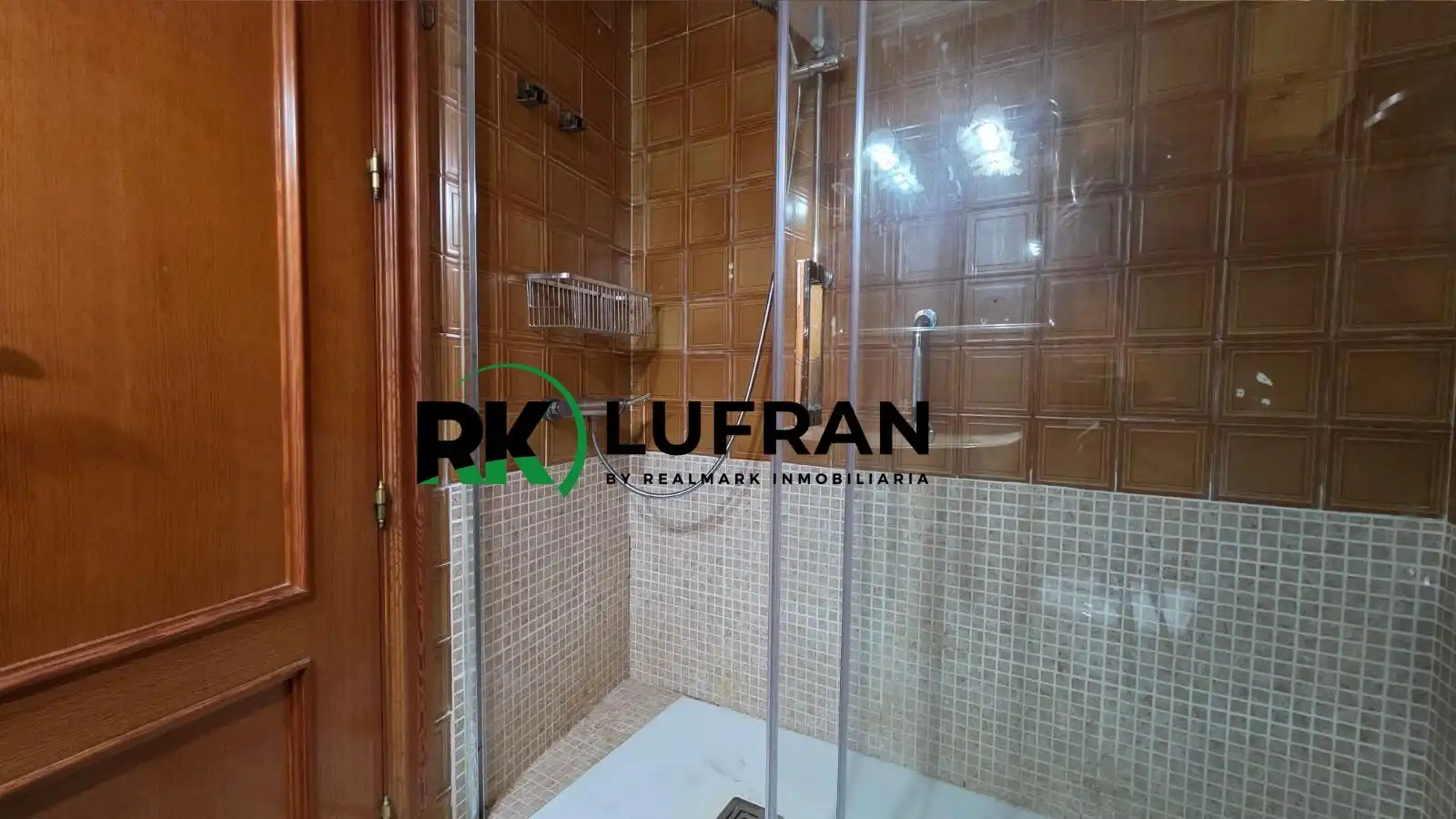 Bathroom of Flat for sale in Alicante / Alacant  with Terrace, Furnished and Balcony