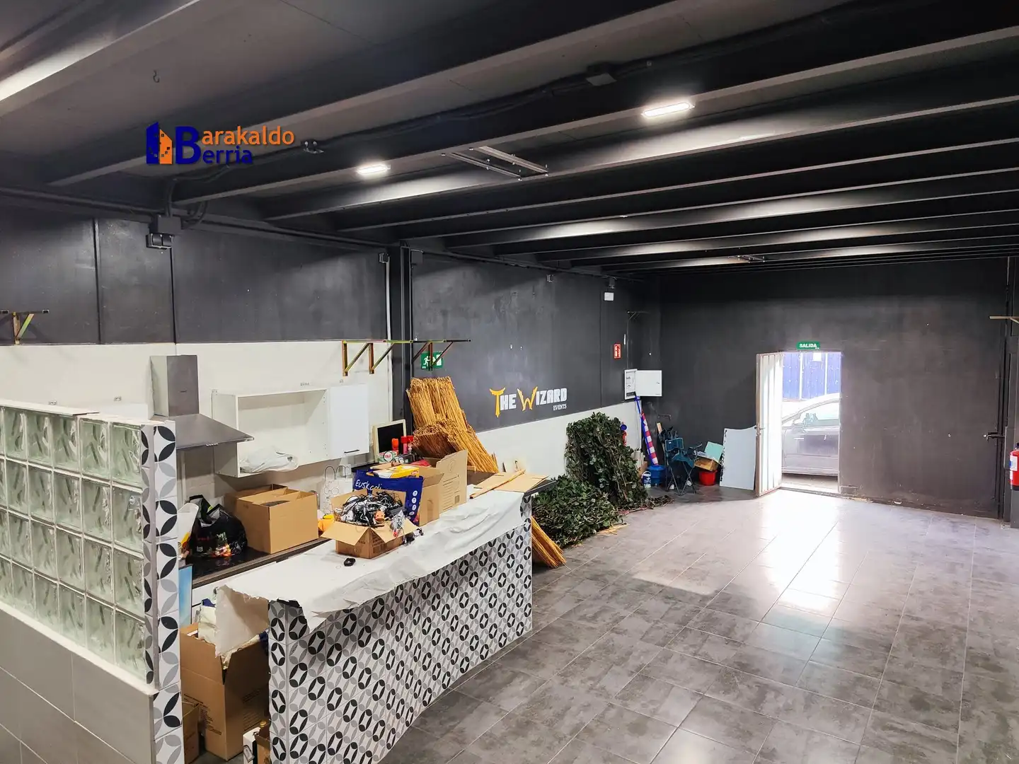 Fabrikhallen zum Verkauf in Valle de Trápaga-Trapagaran