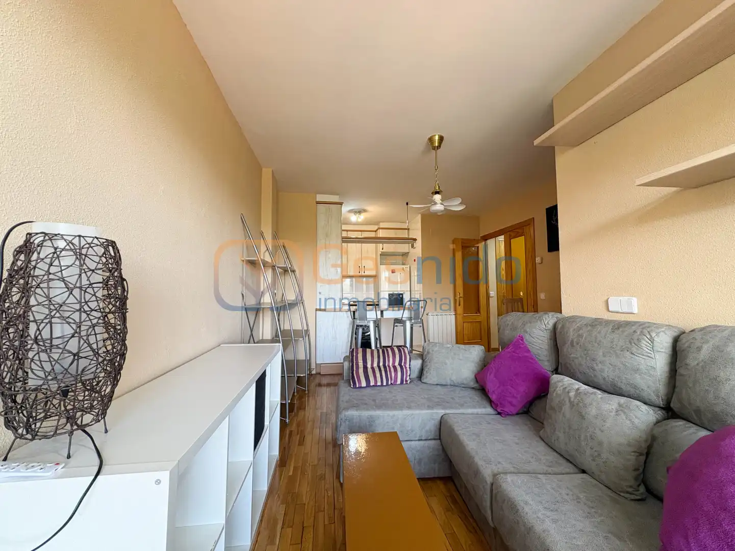 Sala de estar de Piso de alquiler en Segovia con Calefacción, Parquet y Terraza