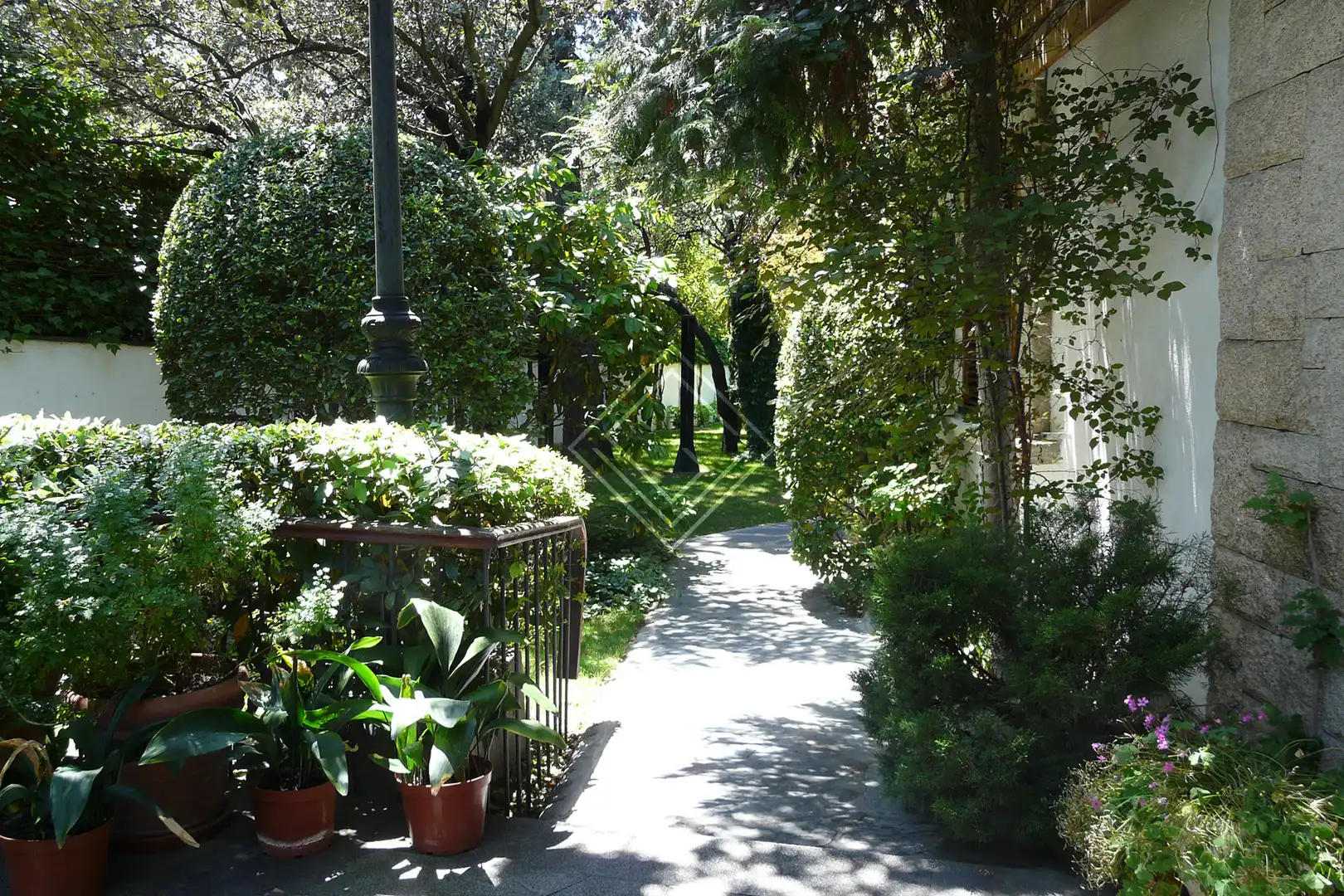 Jardín de Casa o chalet en venta en Madrid con Calefacción, Jardín privado y Terraza