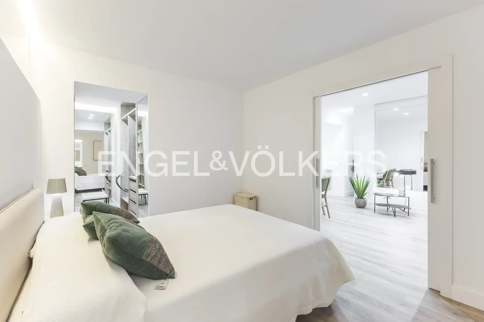 Schlafzimmer von Wohnung zum Verkauf in Madrid mit Heizung und Möbliert
