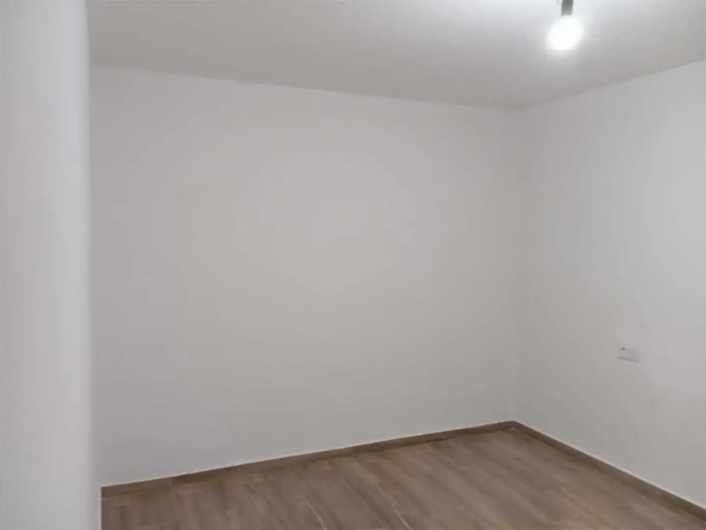 Wohnung zum Verkauf in Terrassa mit Klimaanlage und Balkon
