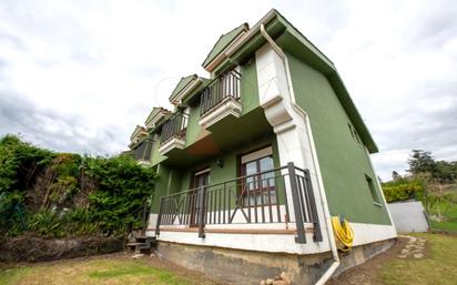 Exterior view of House or chalet for sale in Villaescusa (Cantabria)  with Terrace and Balcony