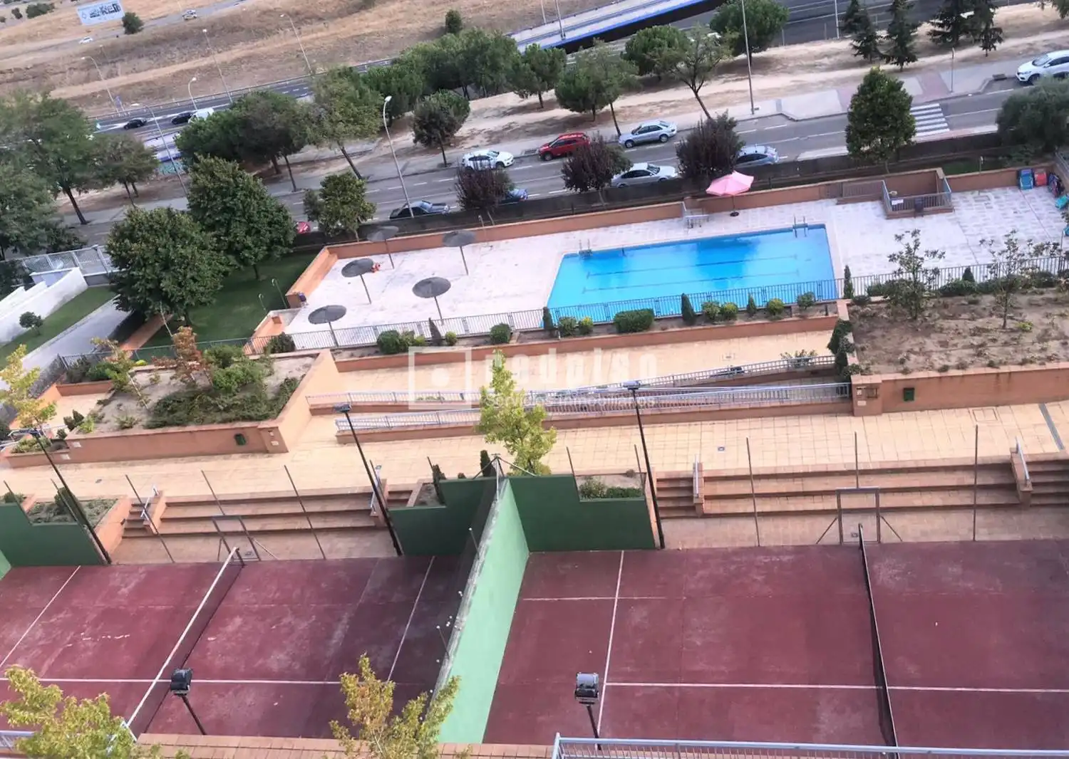 Swimming pool of Flat for sale in Madrid  with Air Conditioner, Heating and Private garden