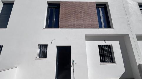 Foto 2 de Casa adosada en venta en Avenida del Trabajo, El Viso del Alcor, Sevilla