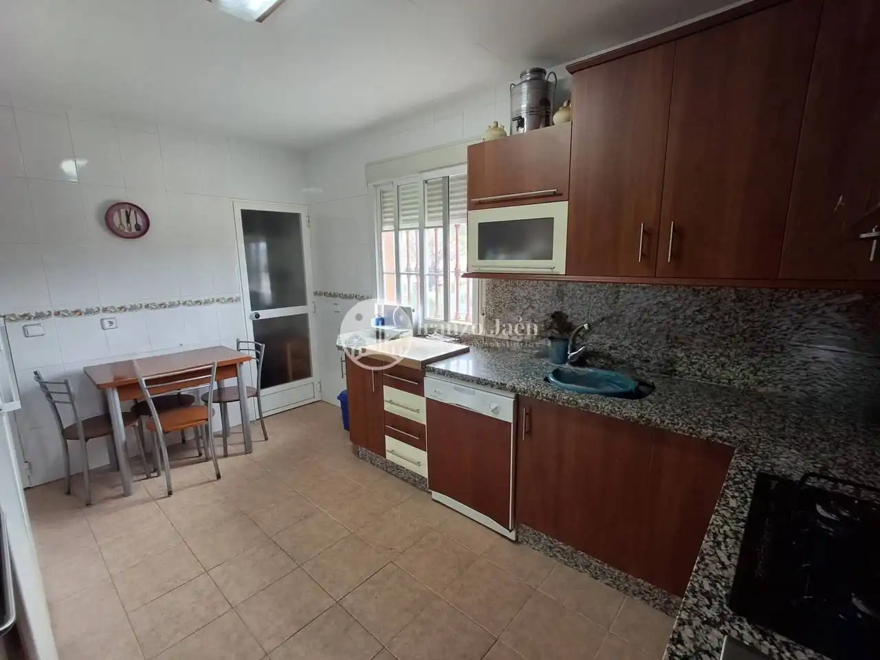 Kitchen of Houses for sale in Jaén  with Air Conditioner, Heating and Private garden