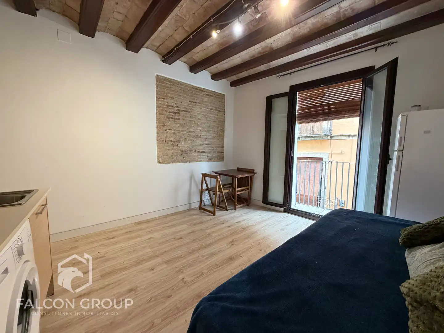 Habitación de Piso en venta en Vilanova i la Geltrú con Amueblado y Balcón