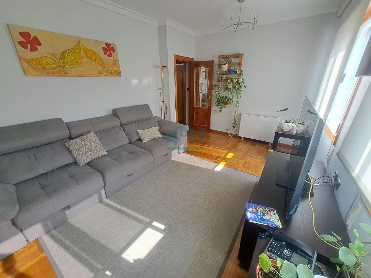 Sala de estar de Piso en venta en Ourense Capital  con Calefacción, Parquet y Amueblado