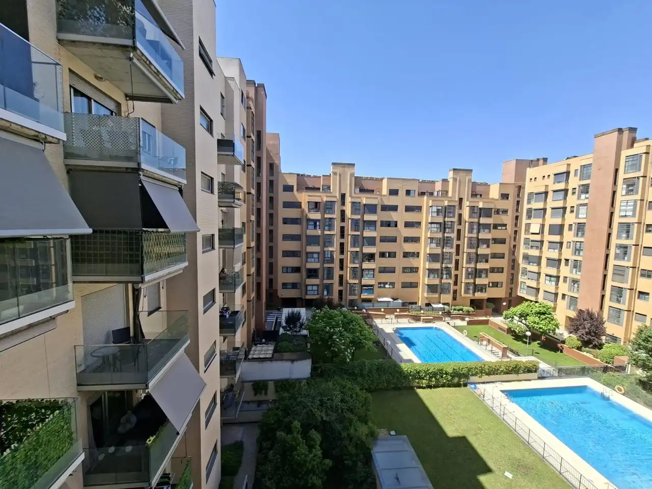 Exterior view of Flat for sale in Madrid  with Air Conditioner, Heating and Terrace