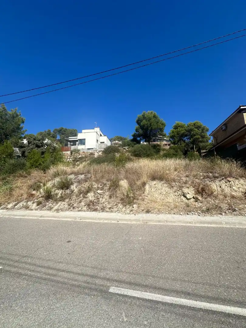 Residential land for sale in Carrer de la Font 18