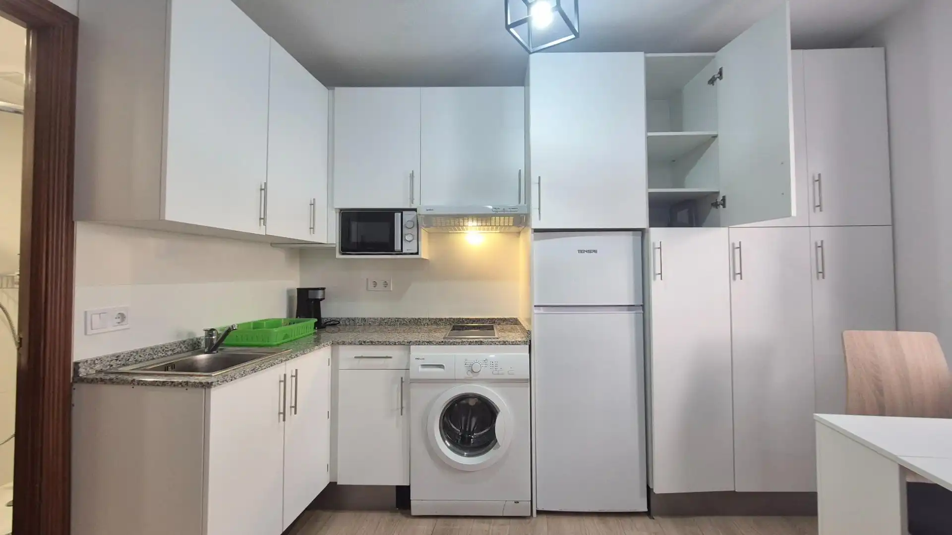 Kitchen of Study for rent in Salamanca  with Heating, Furnished and Balcony