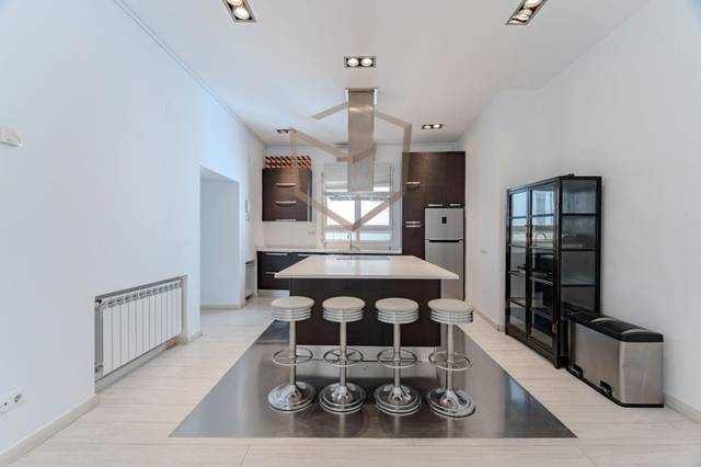 Piso en Venta en Cava Baja en Palacio