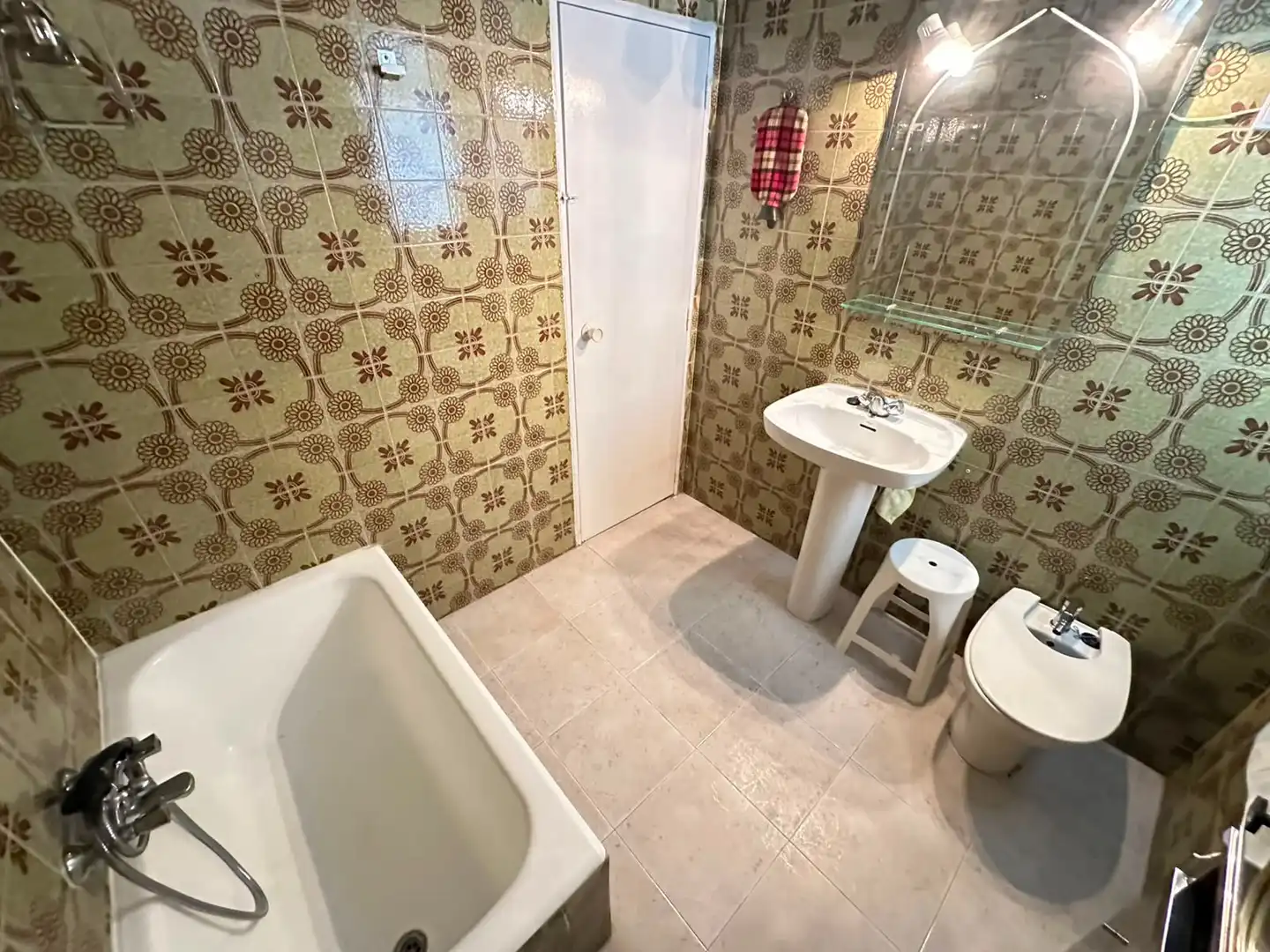 Baño de Piso en venta en Parla con Aire acondicionado y Terraza
