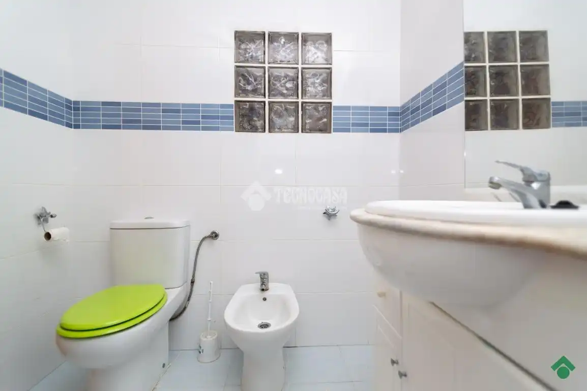 Bany de Casa o xalet en venda en Albolote